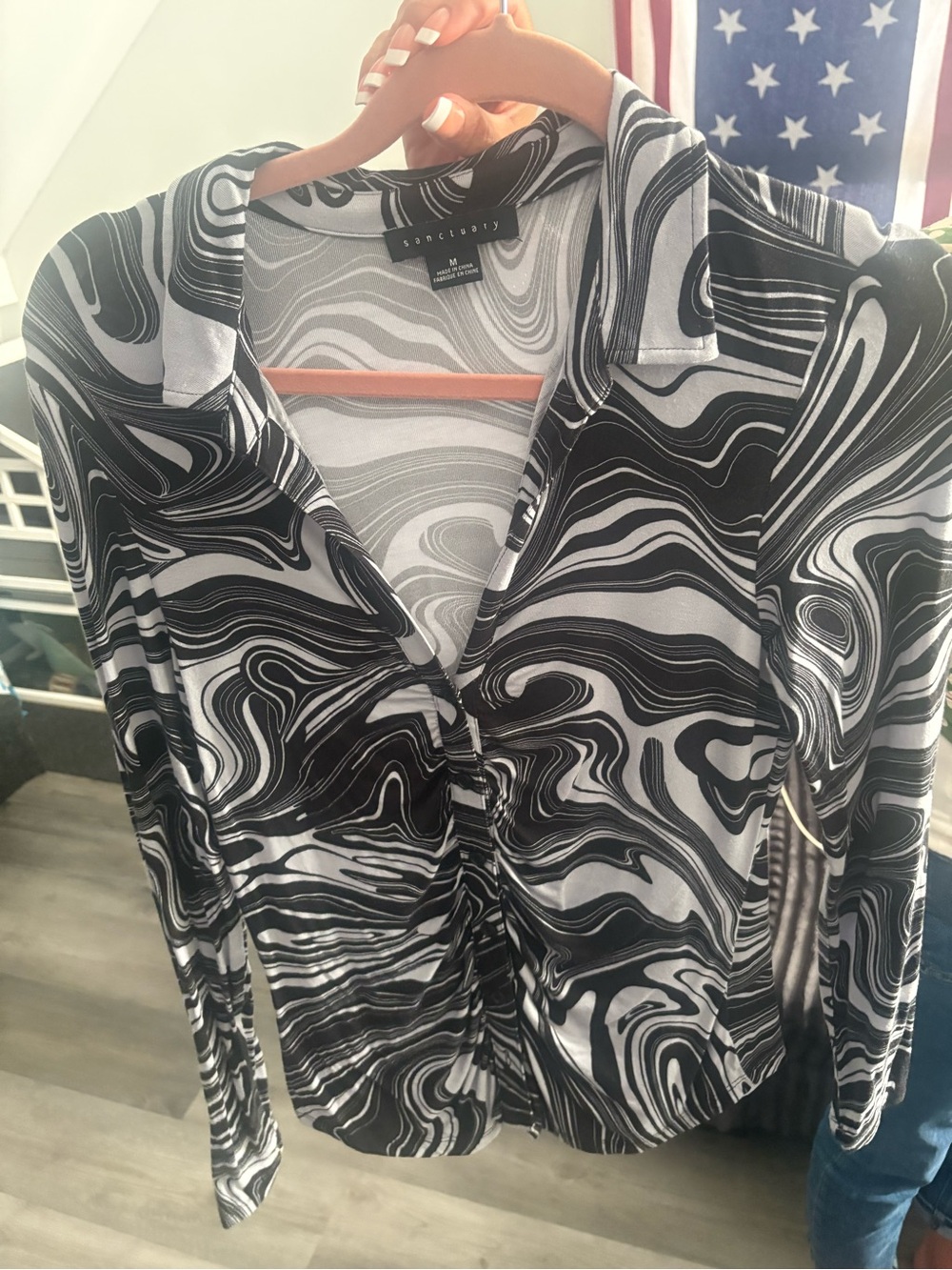Sanctuary Black and White Swirl Top